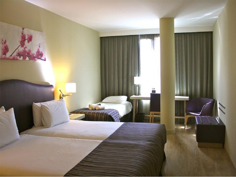 Hotel Exe Moncloa Madrid Esterno foto