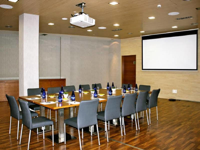 Hotel Exe Moncloa Madrid Esterno foto