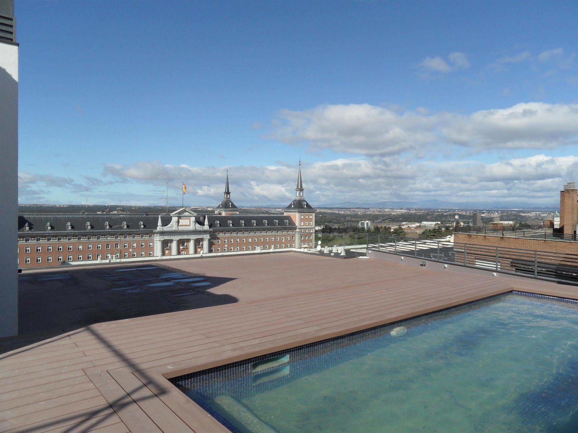 Hotel Exe Moncloa Madrid Esterno foto