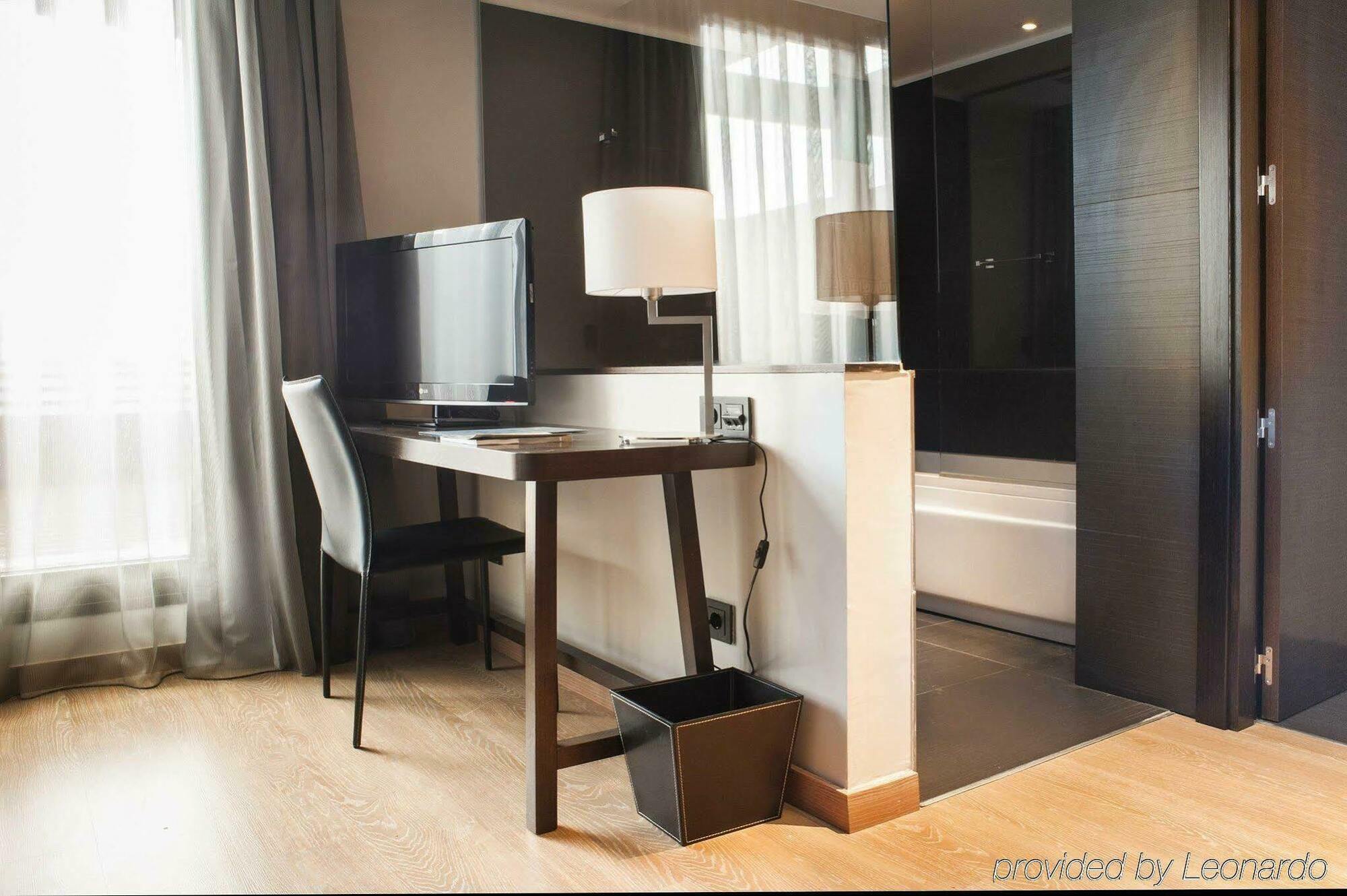 Hotel Exe Moncloa Madrid Esterno foto