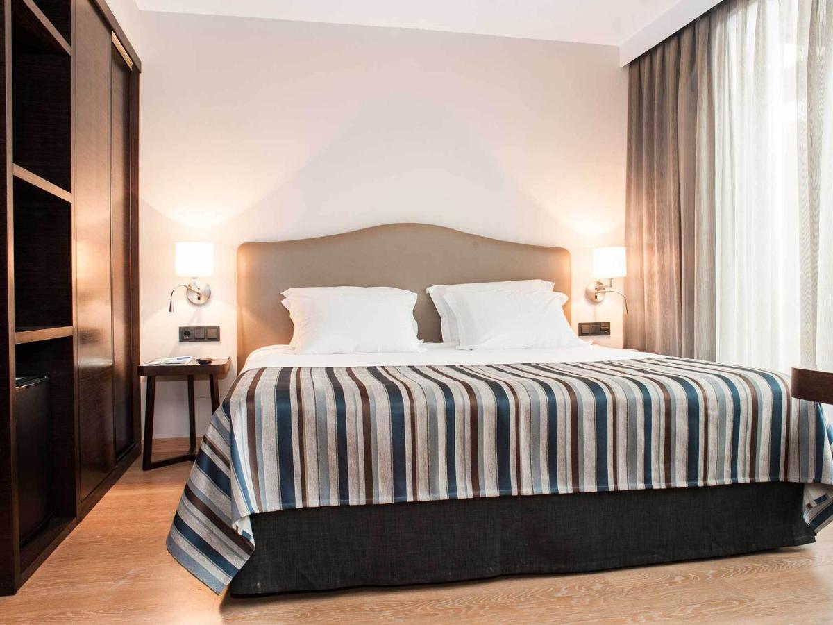 Hotel Exe Moncloa Madrid Esterno foto